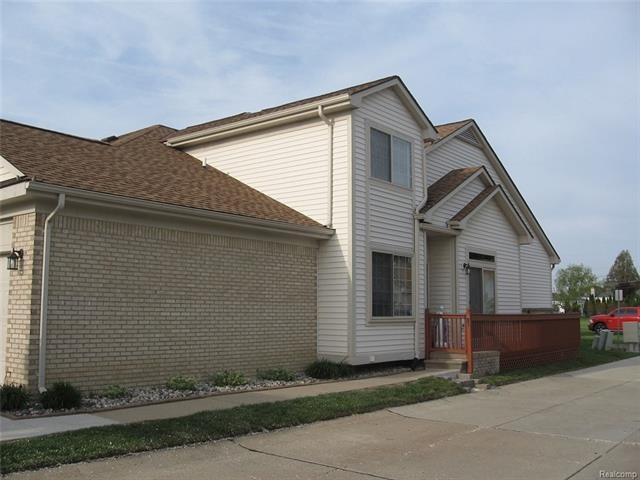 EXTERIOR.jpg