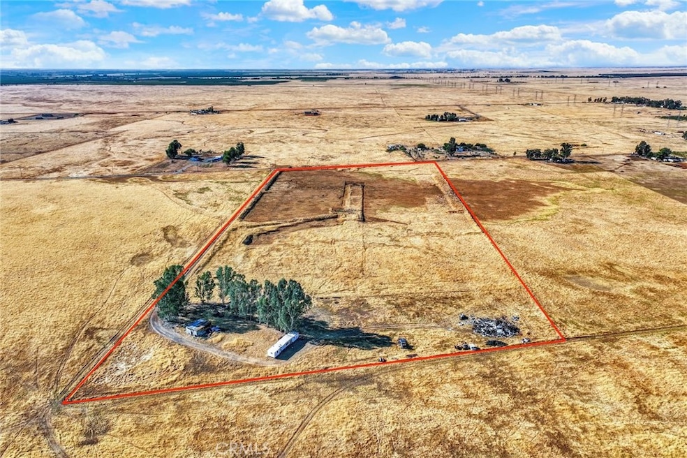 20810 Shawn Ln, Red Bluff, CA 96080 - photo 1