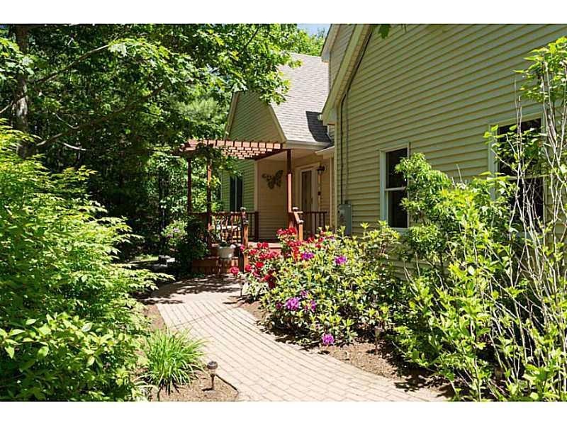 1 Tara Ln, Cape Neddick, ME 03902 - photo 1