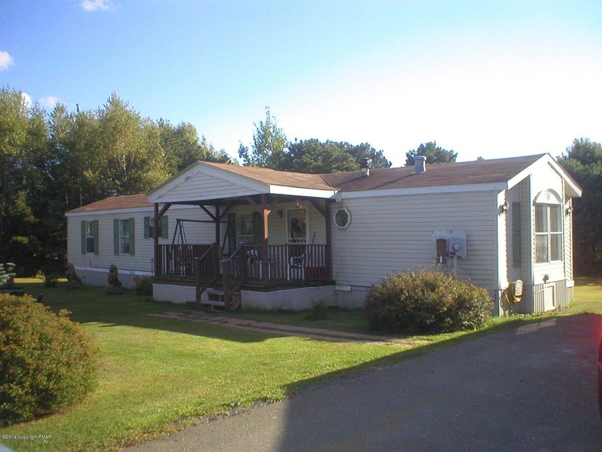 227 Flame Dr, Blakeslee, PA 18610 - photo 1