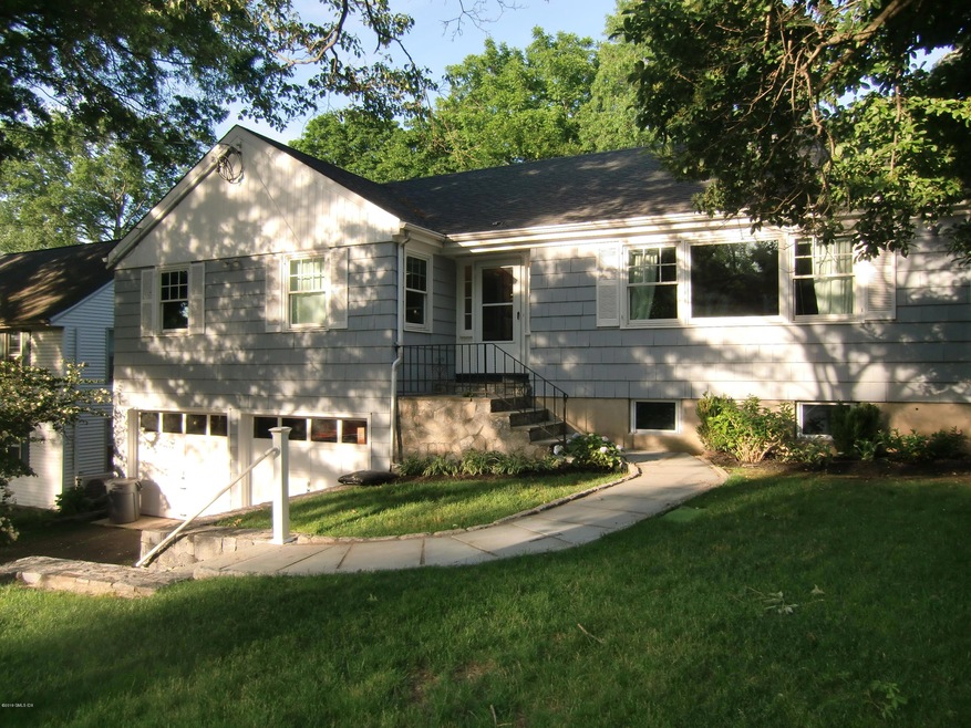 22 Butler St, Cos Cob, CT