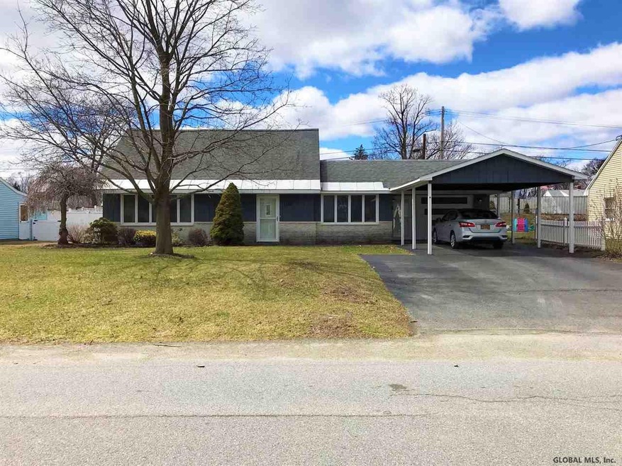 1125 Outer Dr, Schenectady, NY 12303 - photo 1