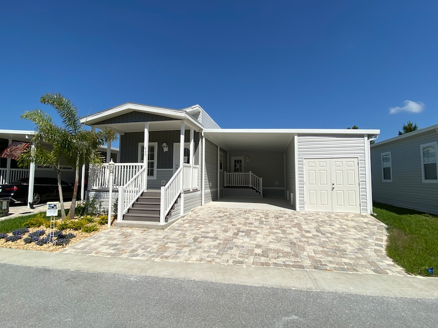 435 Cary Ln unit 306, Tarpon Springs, FL 34689 - photo 1