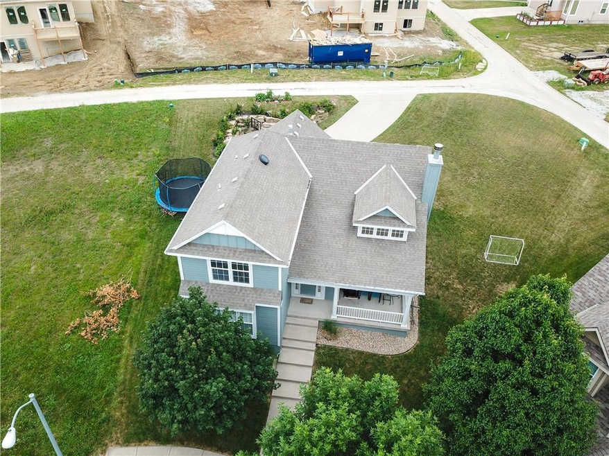 325 S Adams Ct, Raymore, MO 64083 - photo 1