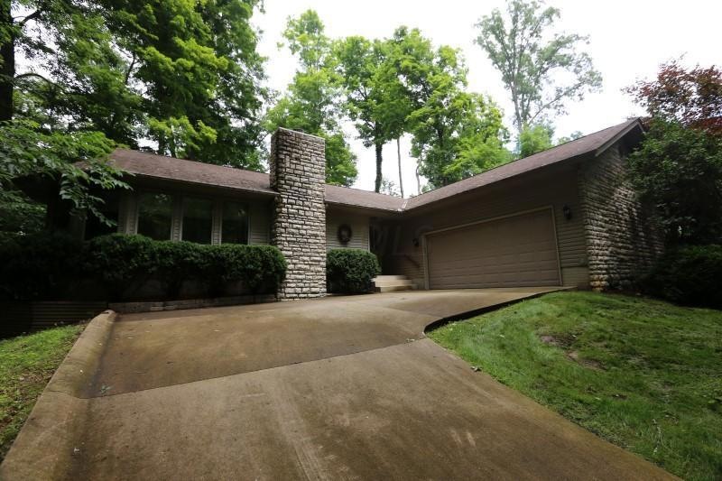 810 Kingsway Cir, Howard, OH 43028 - photo 1