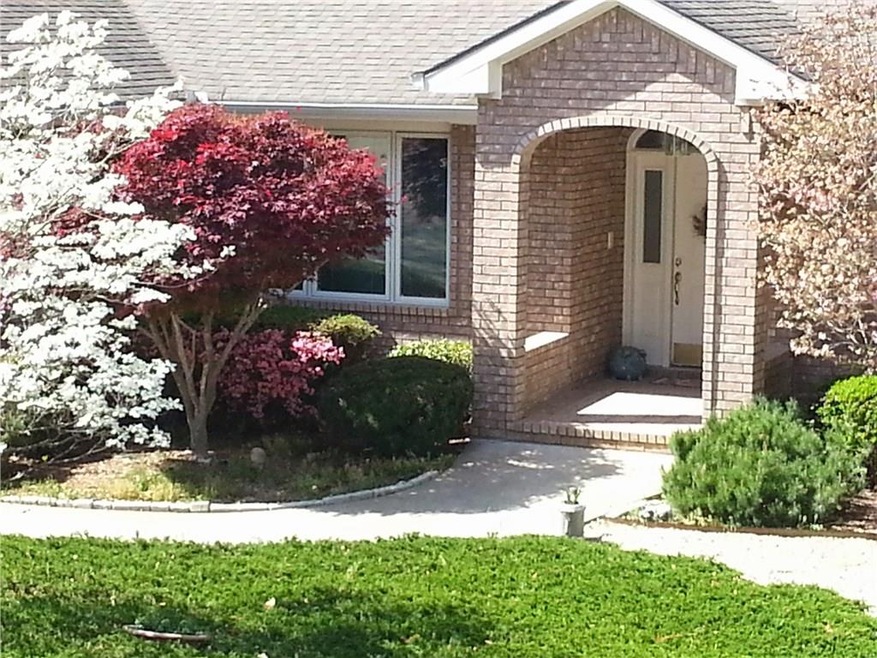 2 Deerhurst Ln, Bella Vista, AR 72714 - photo 1