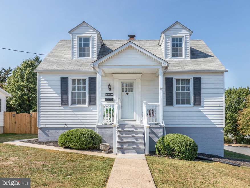 1700 Summit Ave, Halethorpe, MD 21227 - photo 1