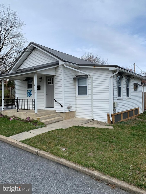 1601 E Chocolate Ave, Hershey, PA 17033 - photo 1