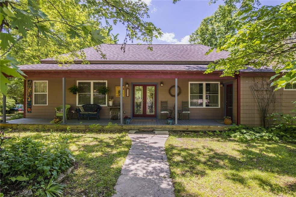 317 E Huntsville Rd, Fayetteville, AR 72701 - photo 1