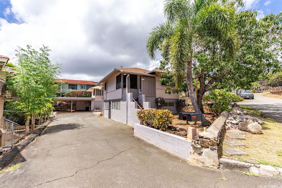 1708 Nakiu Place, Honolulu, HI 96822 - photo 1