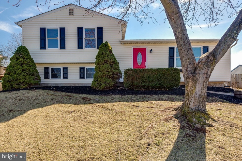 423 Taney Dr, Taneytown, MD 21787 - photo 1