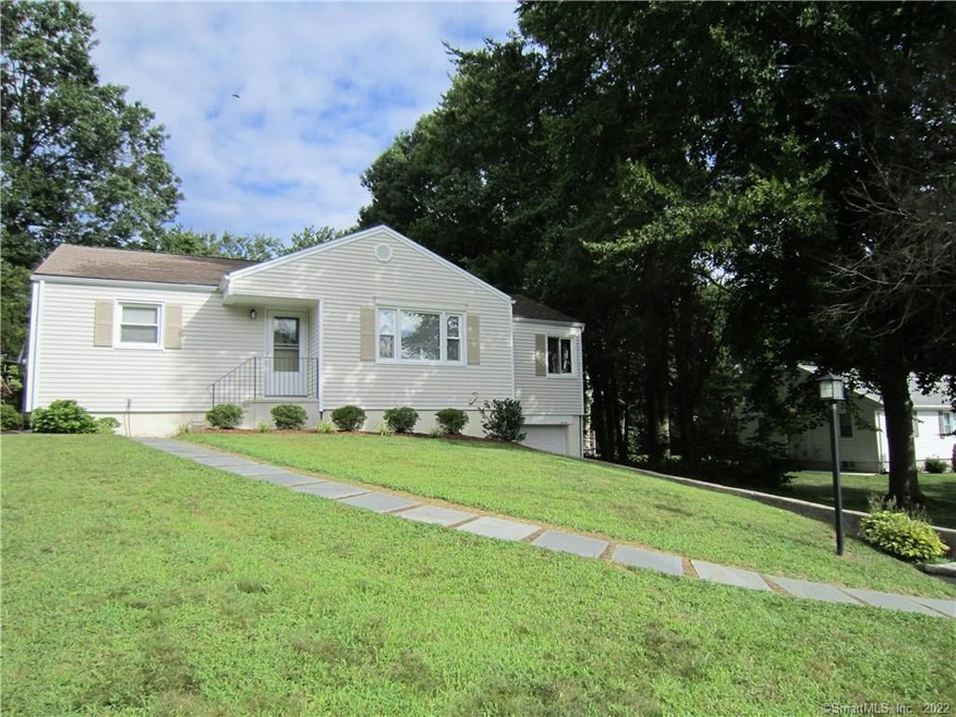 7 Whalley Rd, Trumbull, CT 06611 - photo 1