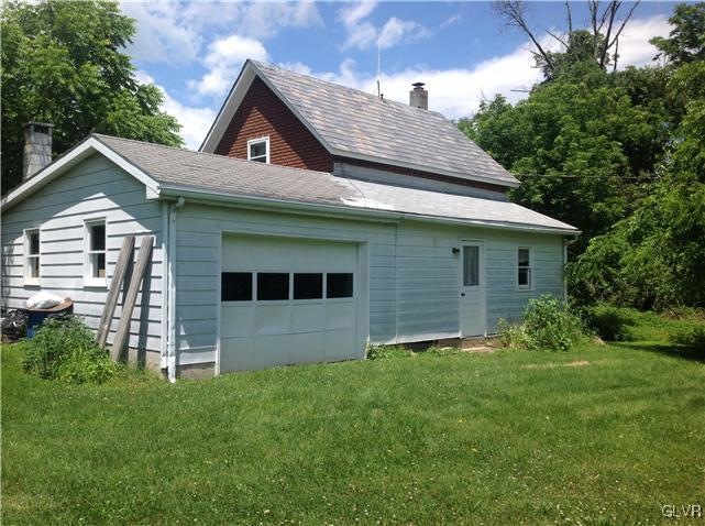 2726 E Beersville Rd, Bath, PA 18014 - photo 1