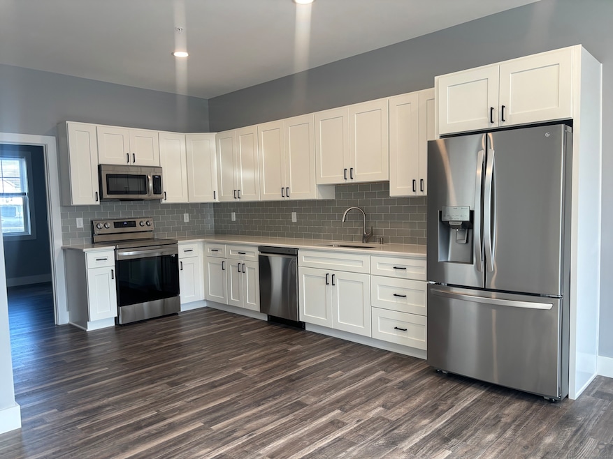 303 Norwich-New London Turnpike unit M, Montville, CT 06382 - photo 1