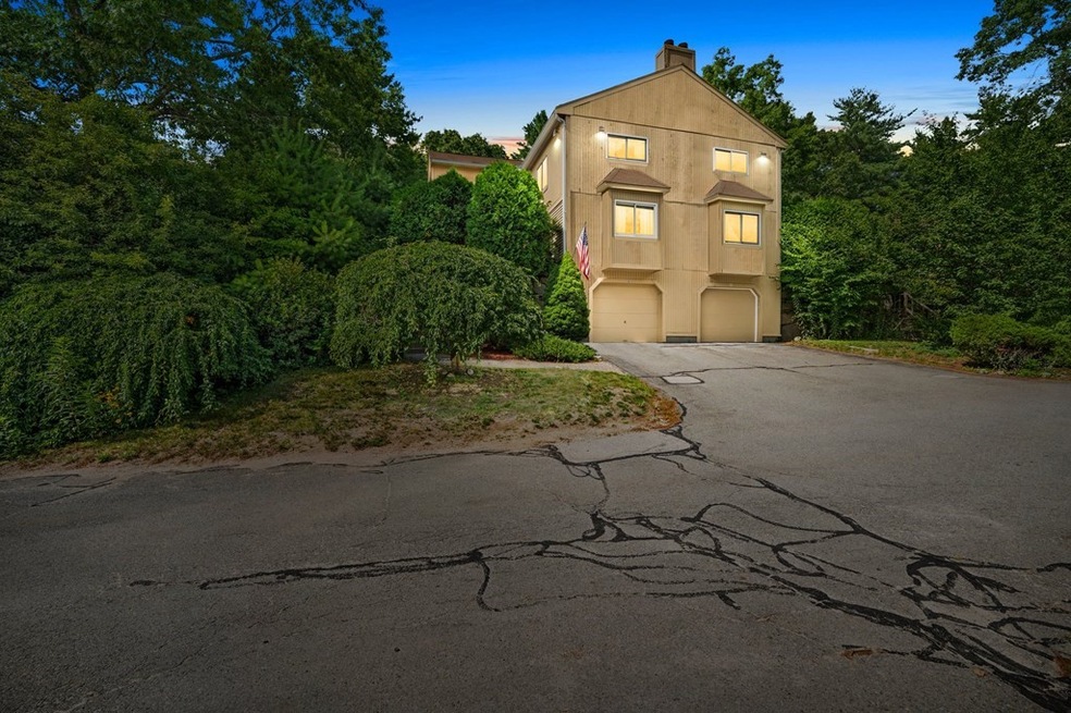 3 Manor House Ln unit 3, Uxbridge, MA 01569 - photo 1