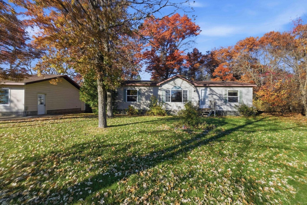 2570 130th St SW, Pillager, MN 56473 - photo 1