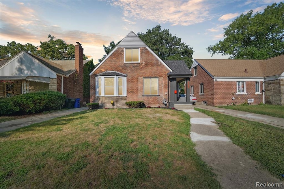 Pending $199,900 • Co-Listing Agent