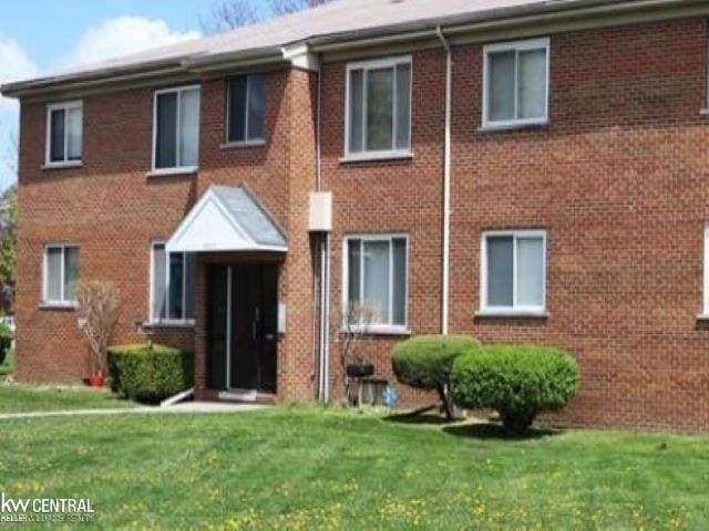 18570 Masonic, Fraser, MI 48026 - photo 1