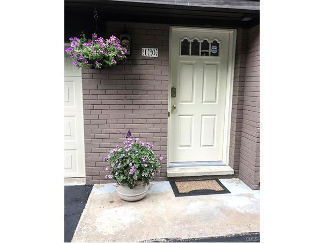 136 Newtown Ave unit 10, Norwalk, CT 06851 - photo 1