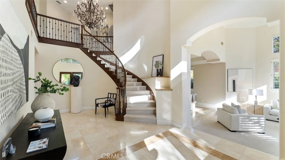 Sold $2,465,000 • Co-Listing Agent