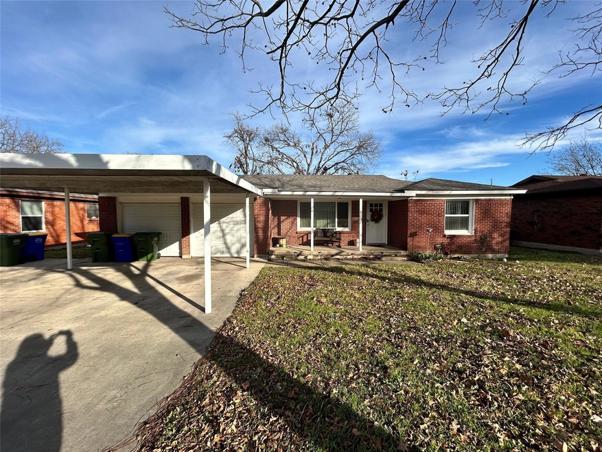 809 Perry Dr, Fort Worth, TX 76108 - photo 1