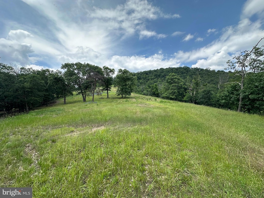 For Sale $599,900 • Co-Listing Agent