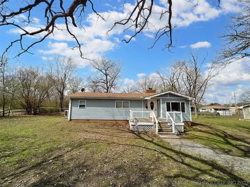 708 Sooner Dr, Tahlequah, OK 74464 - photo 1