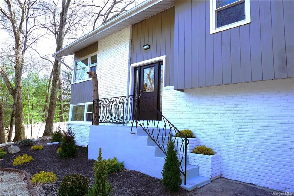 1 Wharton Ln, Cortlandt Manor, NY 10567 - photo 1