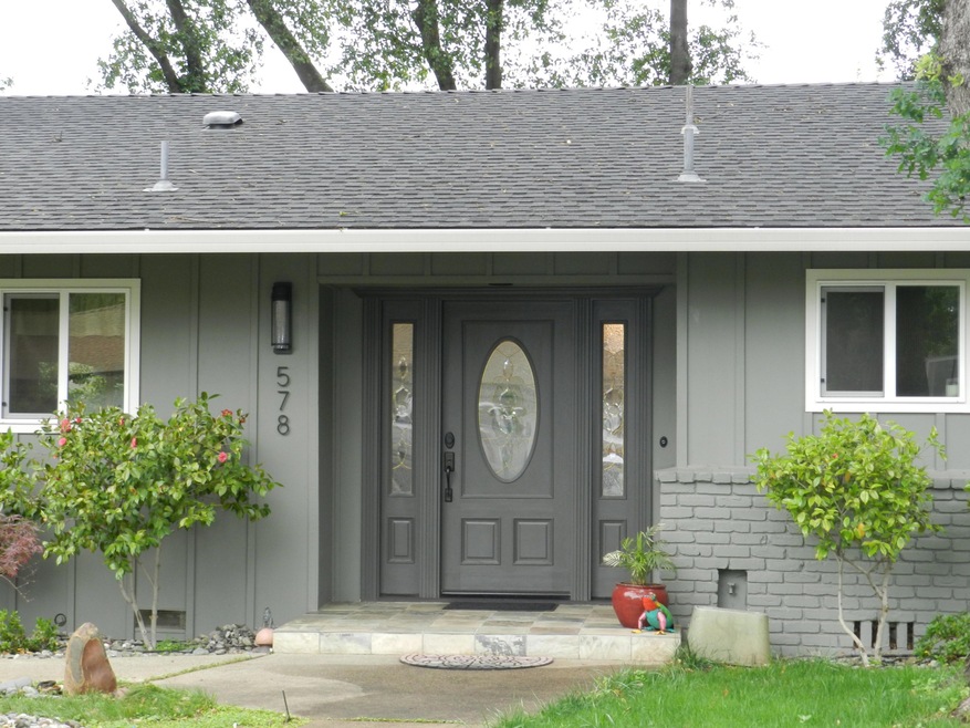 578 Julie Way, Redding, CA 96002 - photo 1