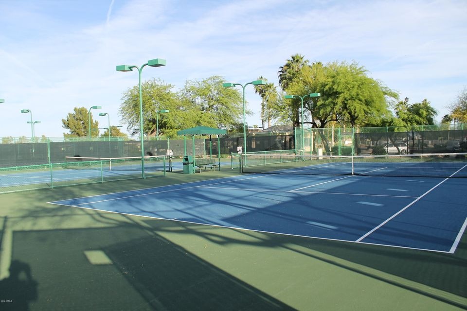 15304 W Piccadilly Rd, Goodyear, AZ 85395 - photo 1