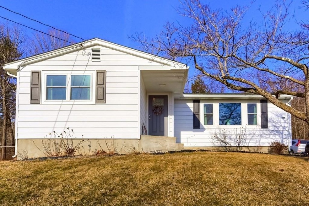 339 Jarvis Ave, Holyoke, MA 01040 - photo 1