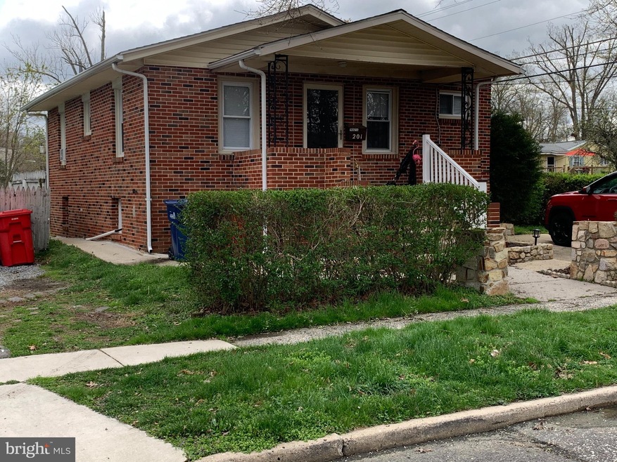 201 E Crestwood Ave, Somerdale, NJ 08083 - photo 1