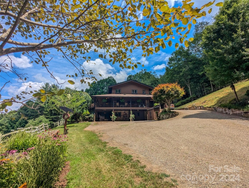 570 Doan Town Rd, Burnsville, NC 28714 - photo 1