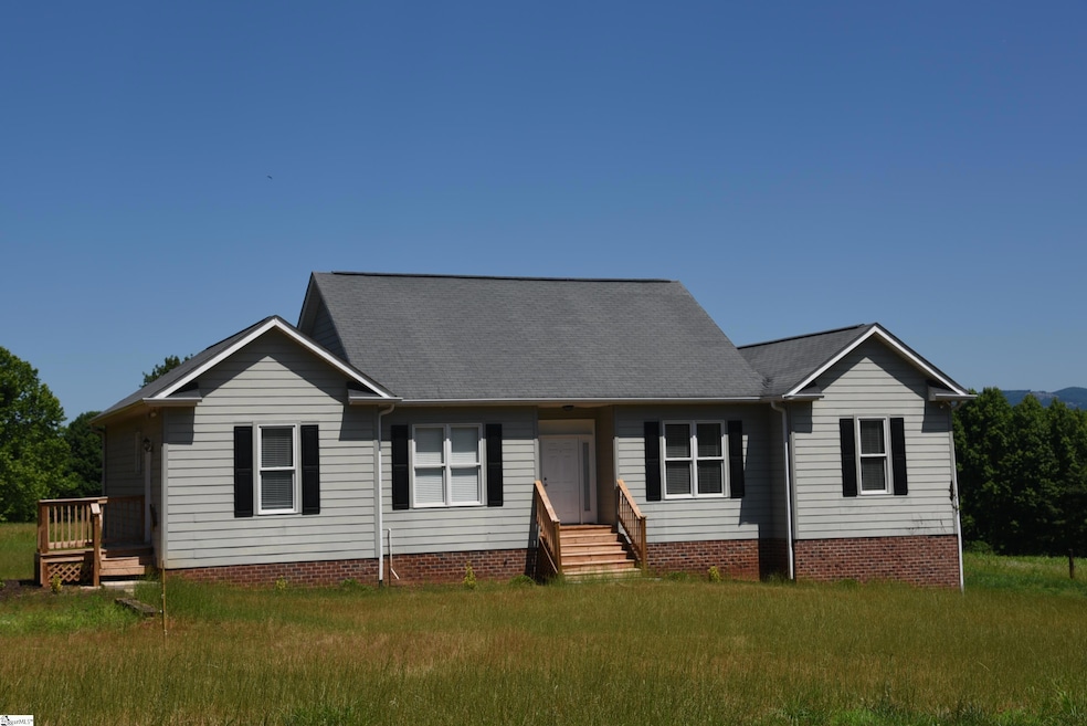 3965 N Highway 101, Greer, SC 29651 - photo 1