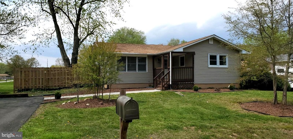 168 Farmhouse Ln, Bear, DE 19701 - photo 1