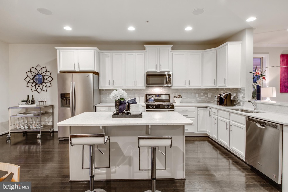 8165 Hollow Ct, Severn, MD 21144 - photo 1