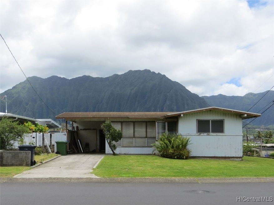 Home is on the corner of Mokulele and Pahikaua Str