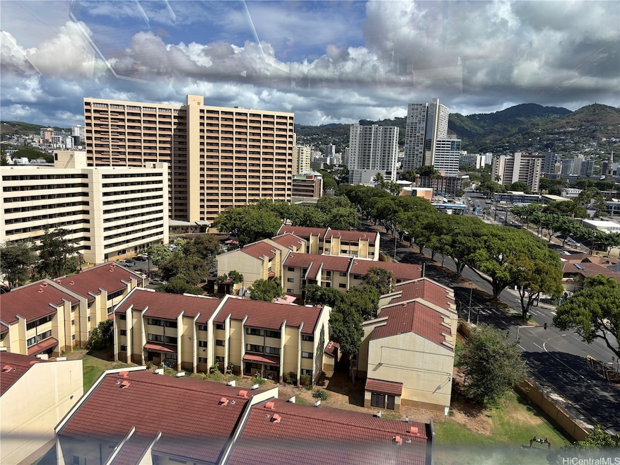 Holiday Manor unit 1316, Honolulu, HI 96814 - photo 1