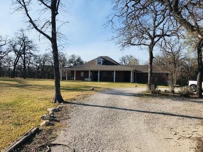 1102 J e Woody Rd, Springtown, TX 76082 - photo 1