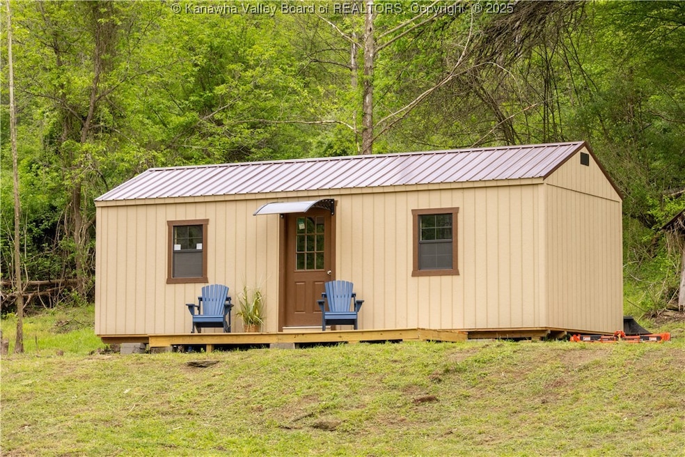 2656 Coleman Creek Rd, Fraziers Bottom, WV 25082 - photo 1