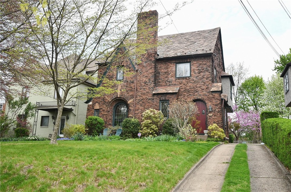 6413 Beacon St, Pittsburgh, PA 15217 - photo 1