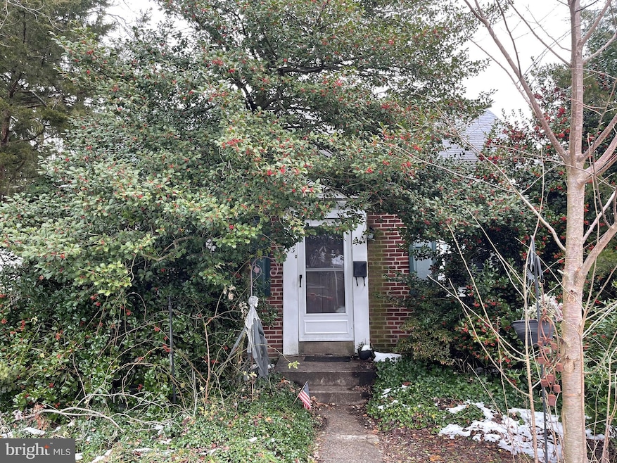 413 Buse St, Ridley Park, PA 19078 - photo 1