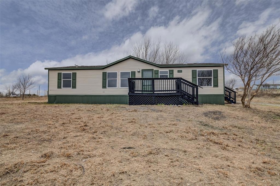 132 Creasser Ln, Rhome, TX 76078 - photo 1