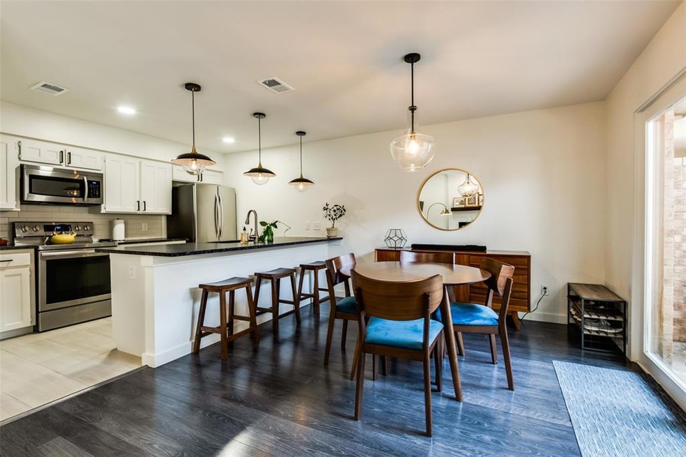 821 Shady Glen Ln, Bedford, TX 76021 - photo 1