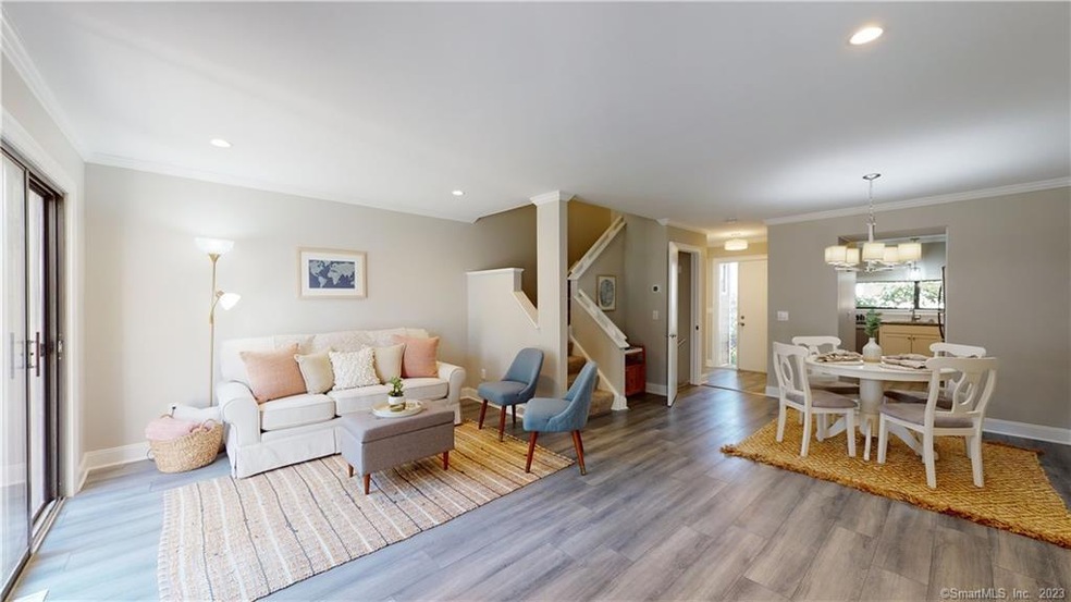 Welcome Home! Beautifully Renovated Open concept T