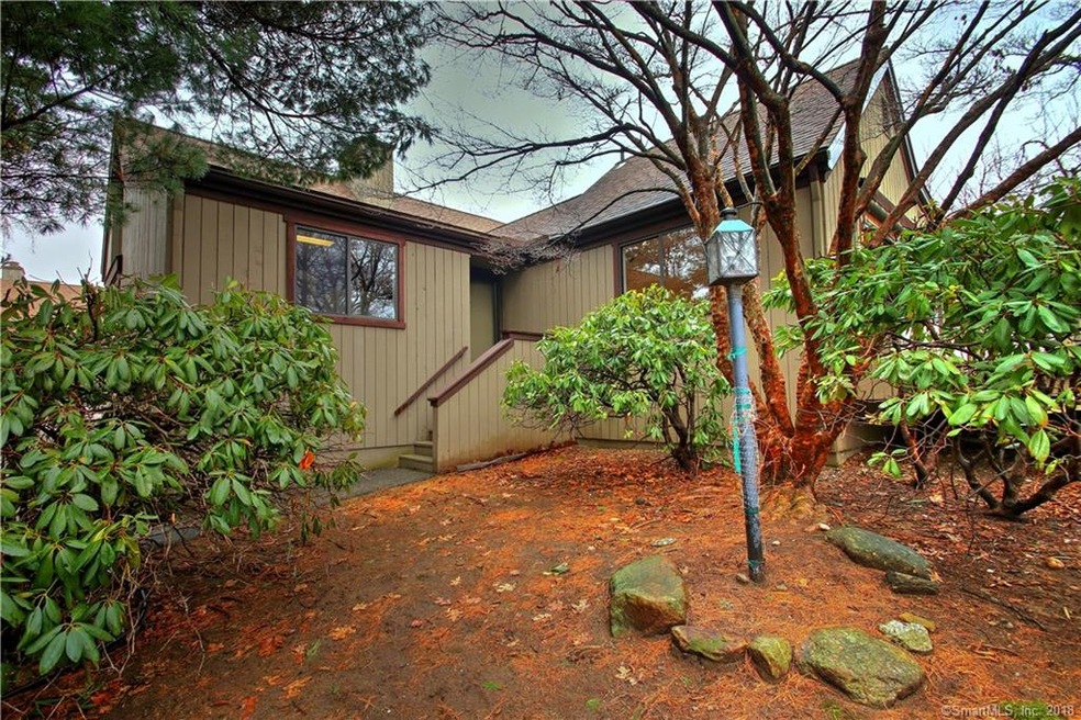 758 Quinnipiac Ln unit B, Stratford, CT 06614 - photo 1