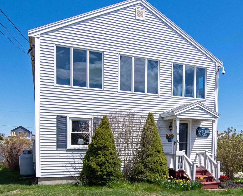 42 Pleasant Cir, Wells, ME 04090 - photo 1