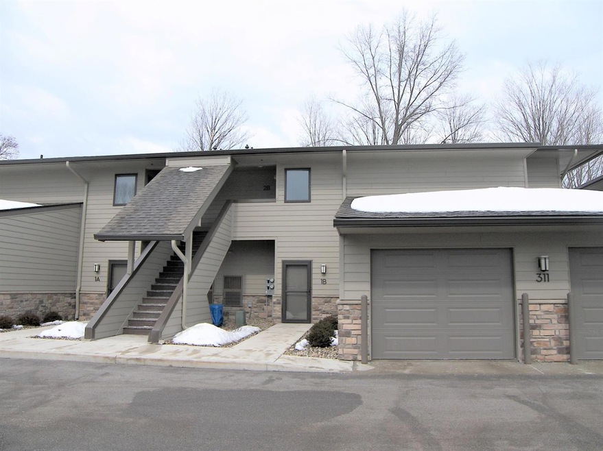 311 Legacy Ln unit 2B, La Porte, IN 46350 - photo 1