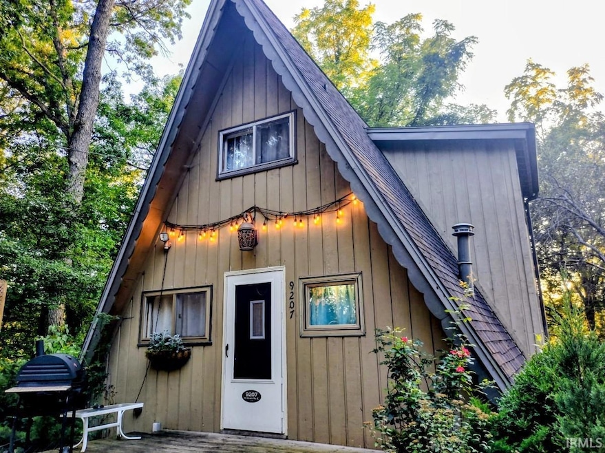 9207 N Koher Rd E, Syracuse, IN 46567 - photo 1