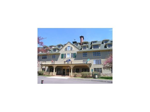 334 Packard's Rd unit 334, Waterville Valley, NH 03215 - photo 1